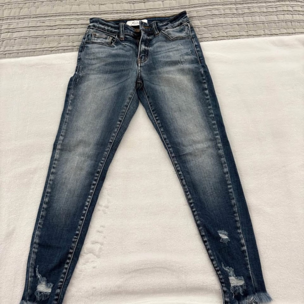 Women’s Skinny KanCan Size 23 fringed